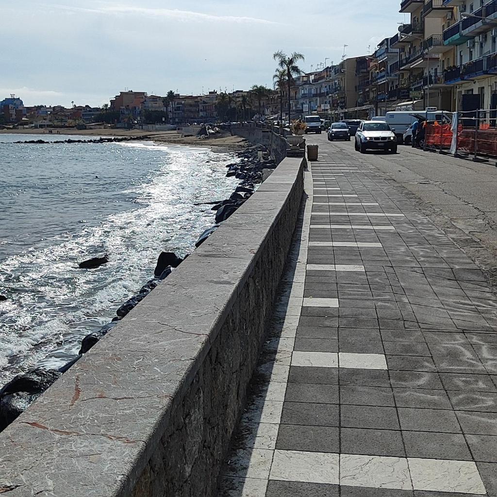 Apartmán A Casa Dei Nonni Giardini Naxos Exteriér fotografie